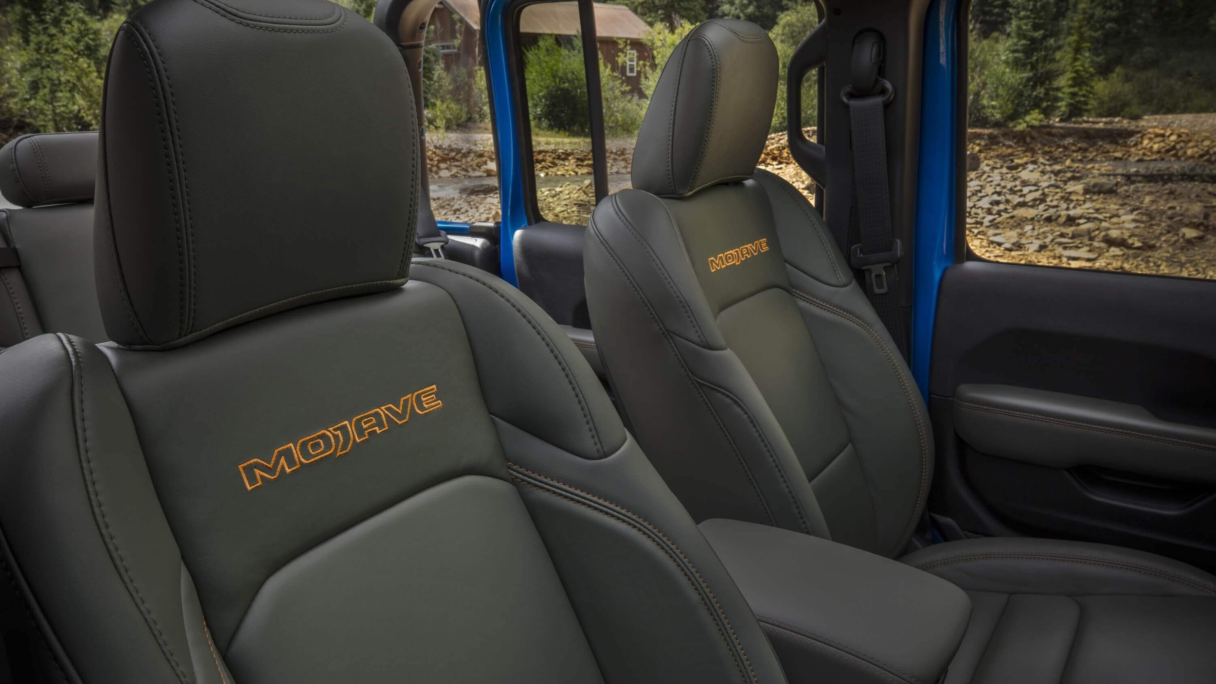 Interior shot of the Jeep Gladiator