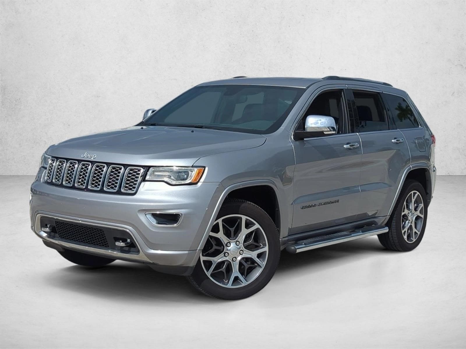 2021 Jeep Grand Cherokee Overland's photo