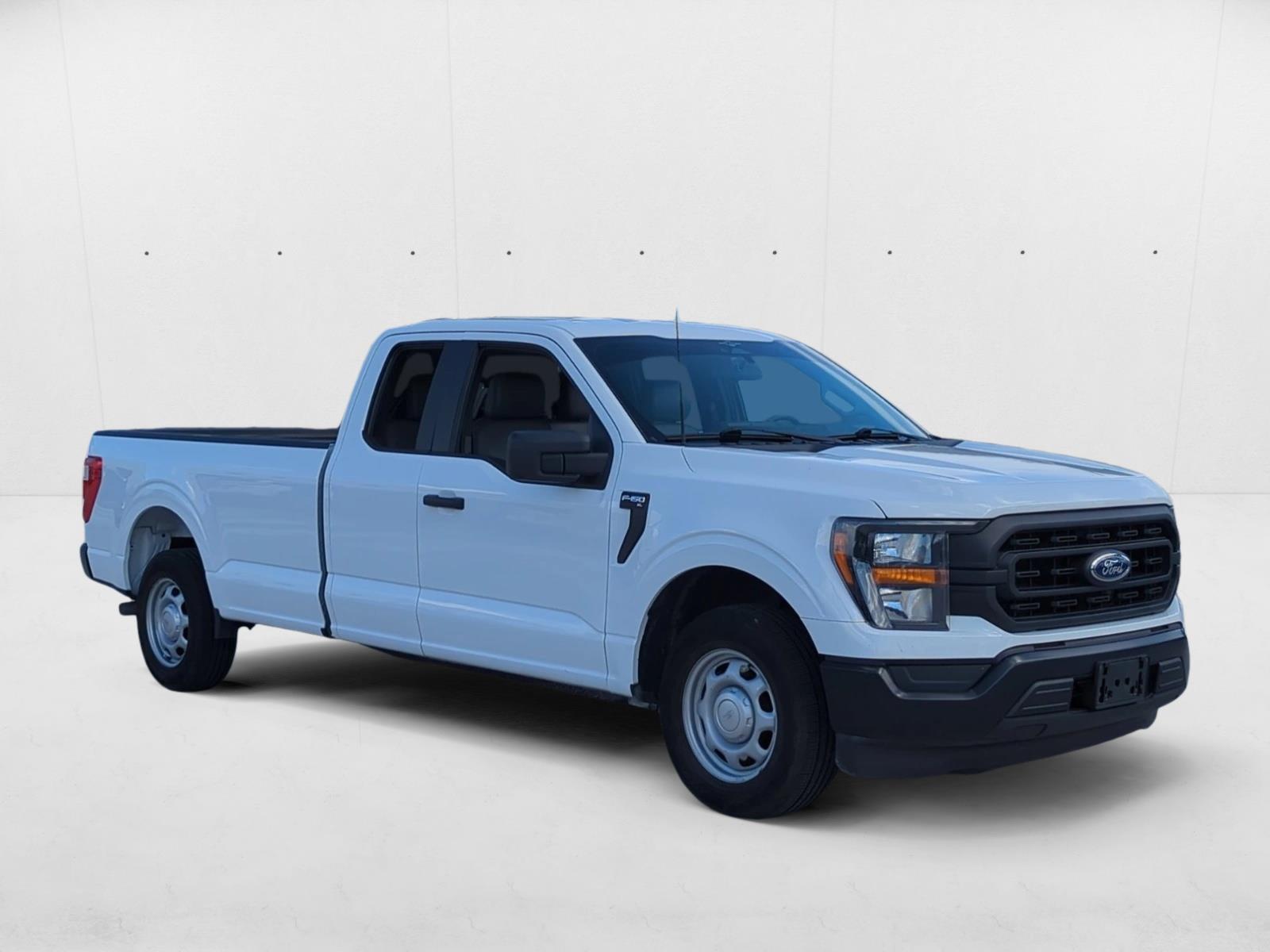 2023 Ford F-150 XL photo 3