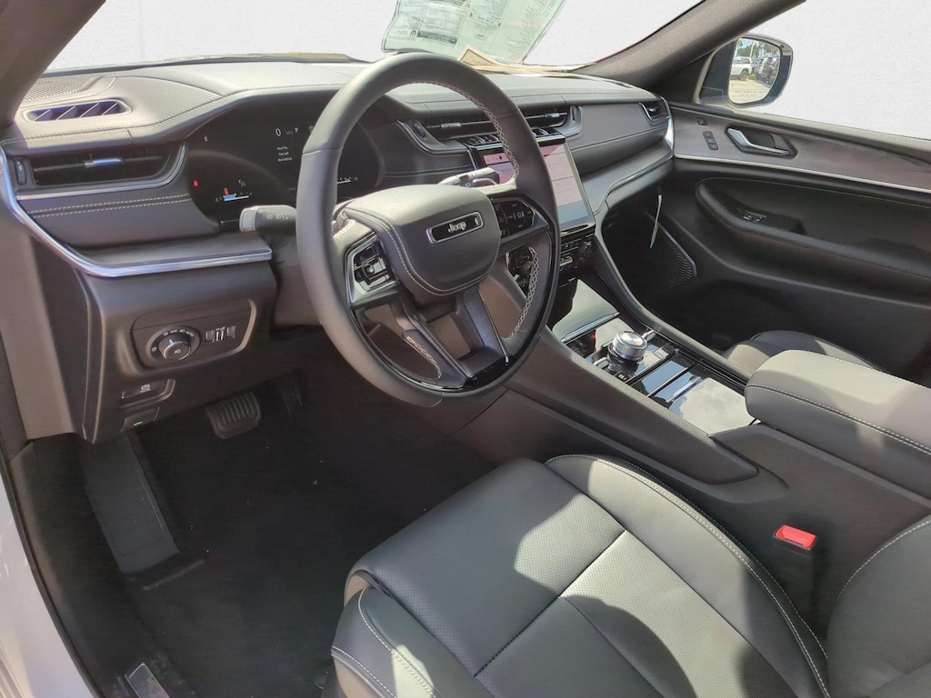 New 2025 Jeep Grand Cherokee Overland SUV