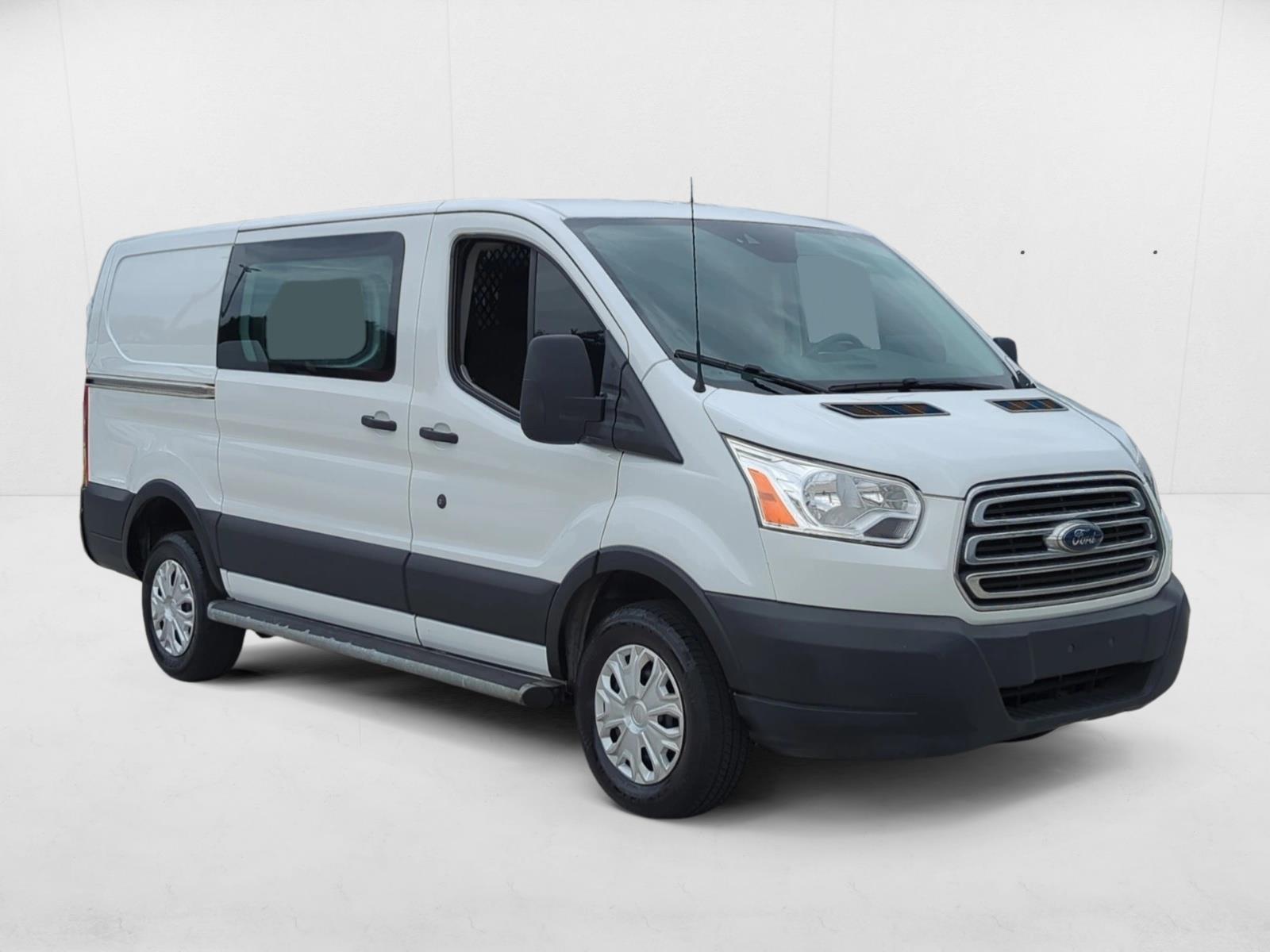 2019 Ford Transit Cargo photo 3