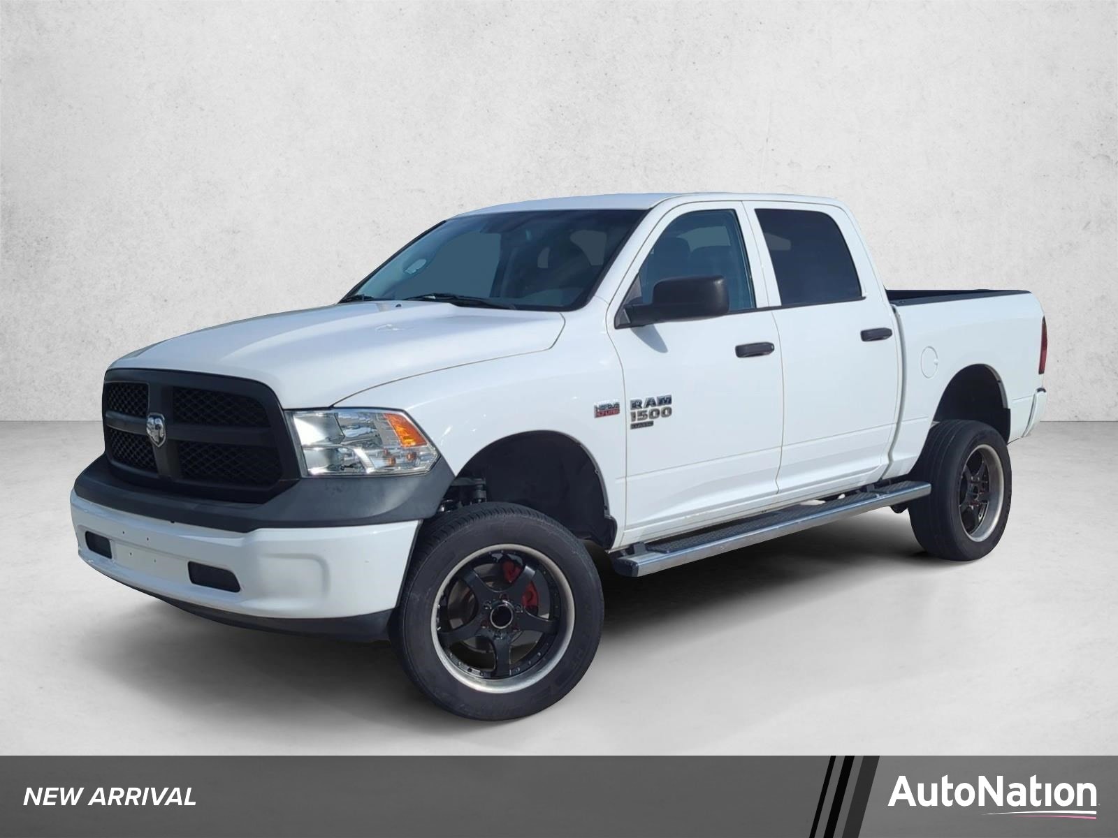 2019 RAM 1500 Classic Tradesman 4x4 Crew Cab 5'7's photo