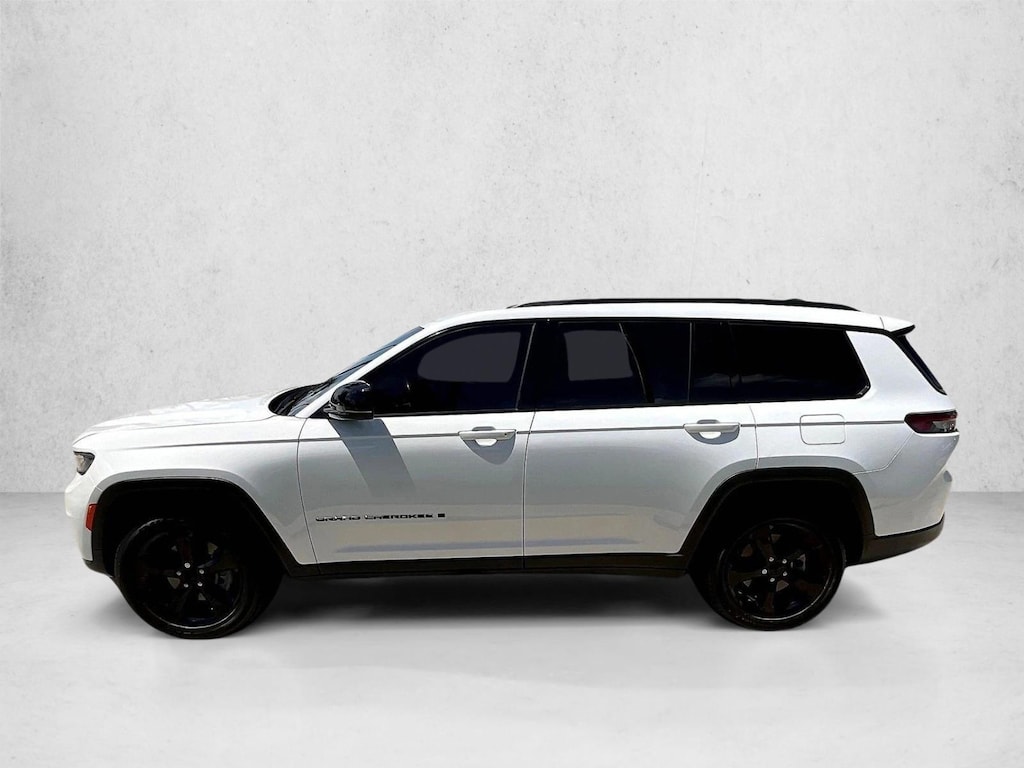 Used 2022 Jeep Grand Cherokee L Altitude Sport Utility