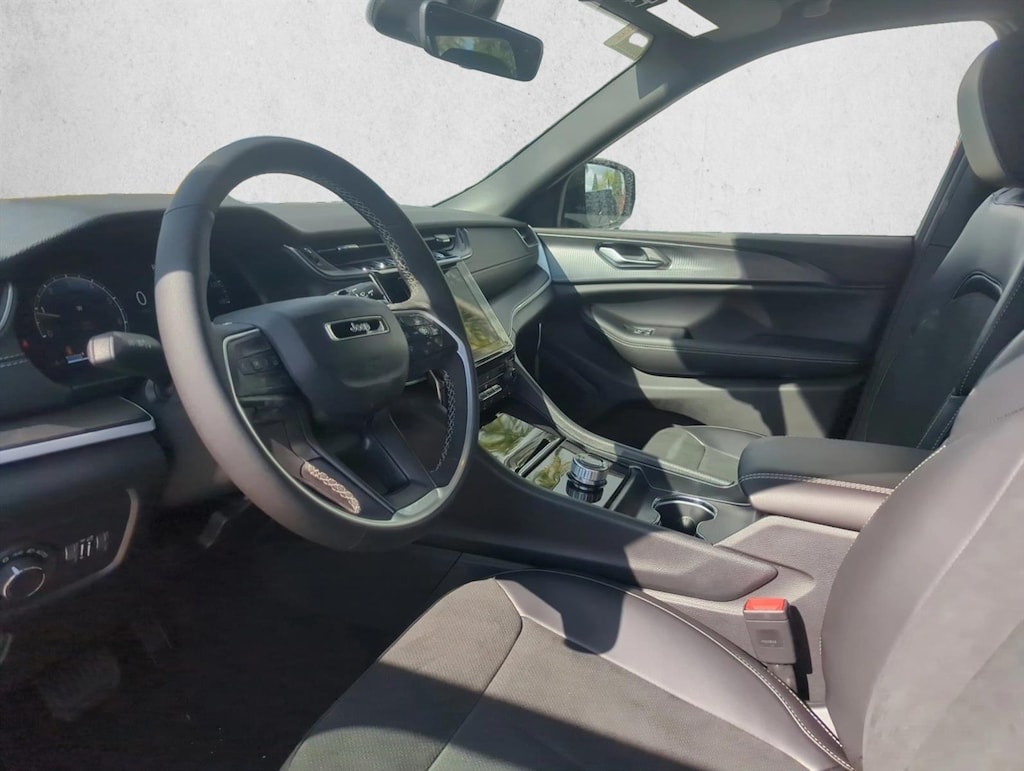 New 2025 Jeep Grand Cherokee Altitude X SUV