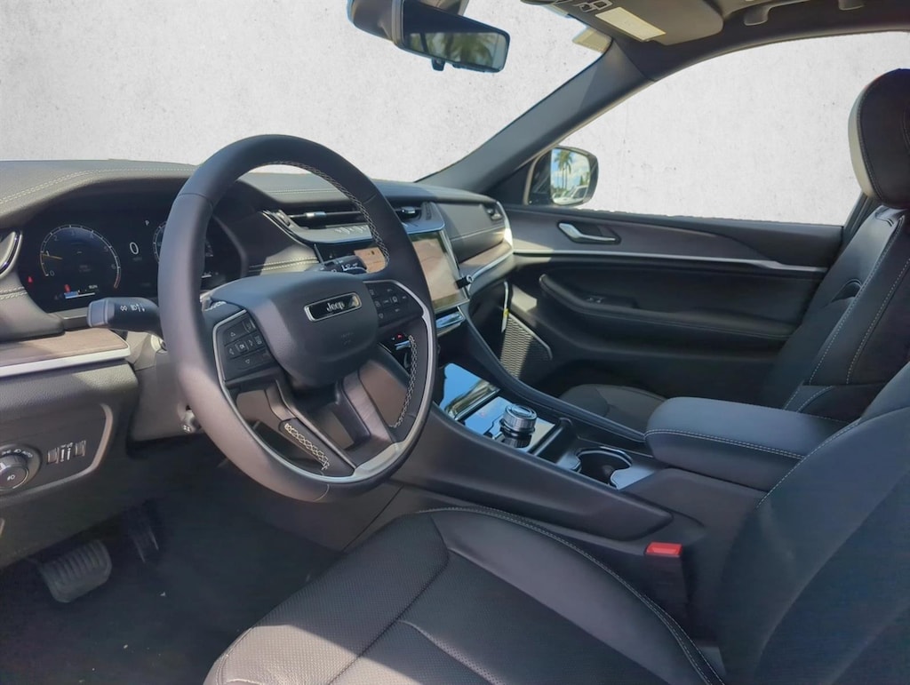 New 2026 Jeep Grand Cherokee L Limited Reserve SUV
