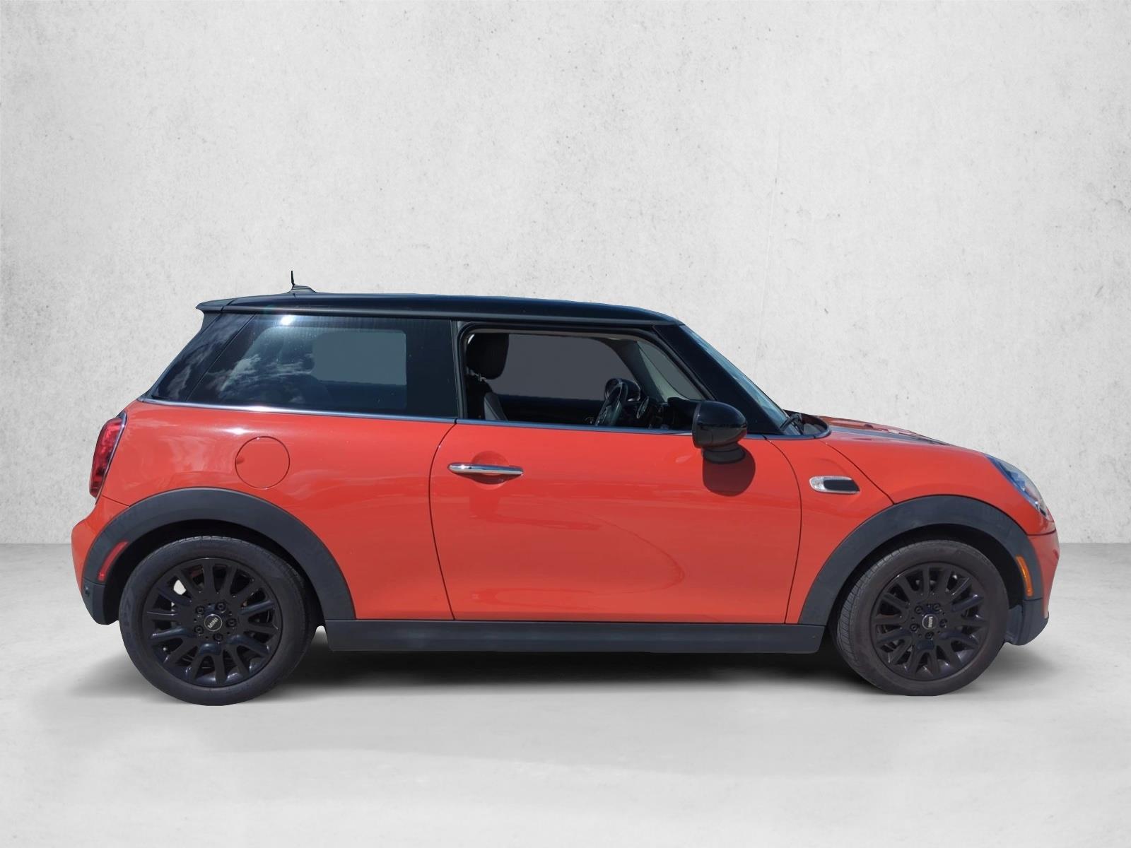 2019 Mini Cooper 2 Door Hardtop photo 4