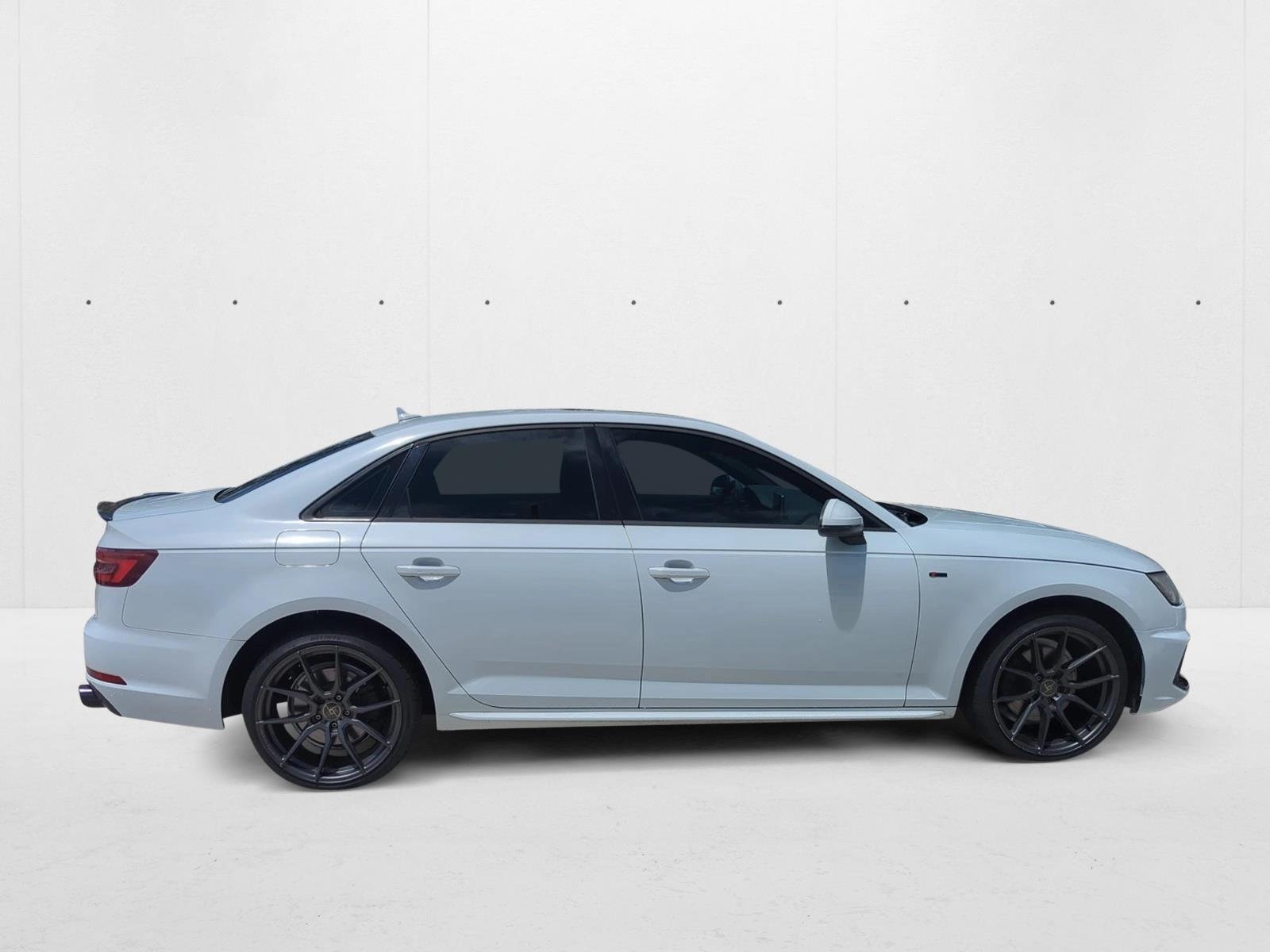 2018 Audi A4 TFSI Ultra Premium S line photo 4