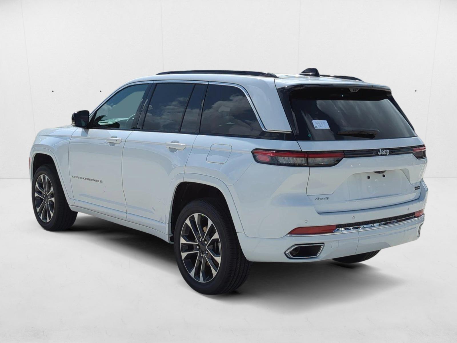 2025 Jeep Grand Cherokee Overland - Photo 9