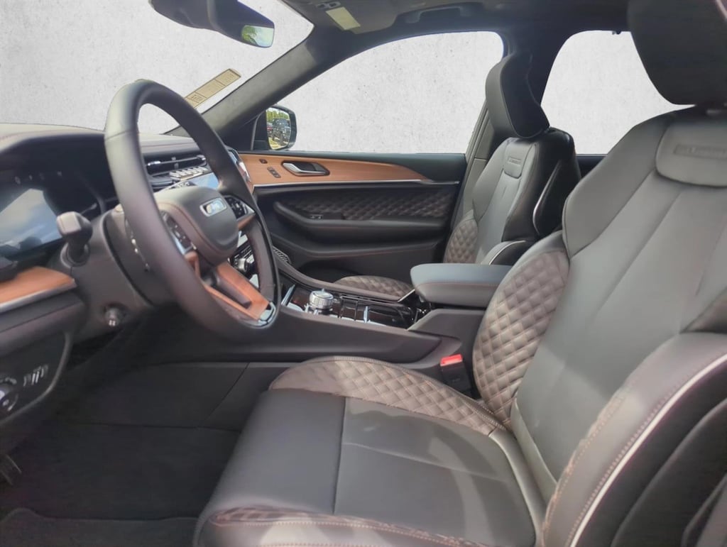 New 2025 Jeep Grand Cherokee Summit Reserve SUV