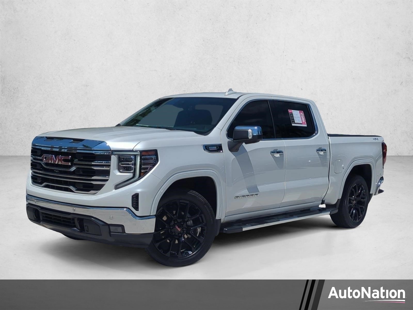 2024 GMC Sierra 4WD Crew Cab Short Box SLT's photo