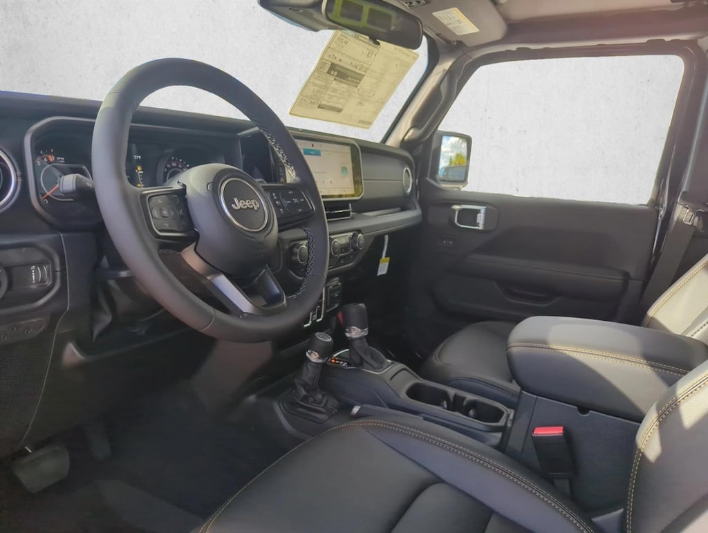 New 2025 Jeep Gladiator Sport S Truck Crew Cab