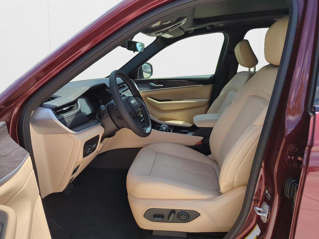 New 2025 Jeep Grand Cherokee Limited SUV