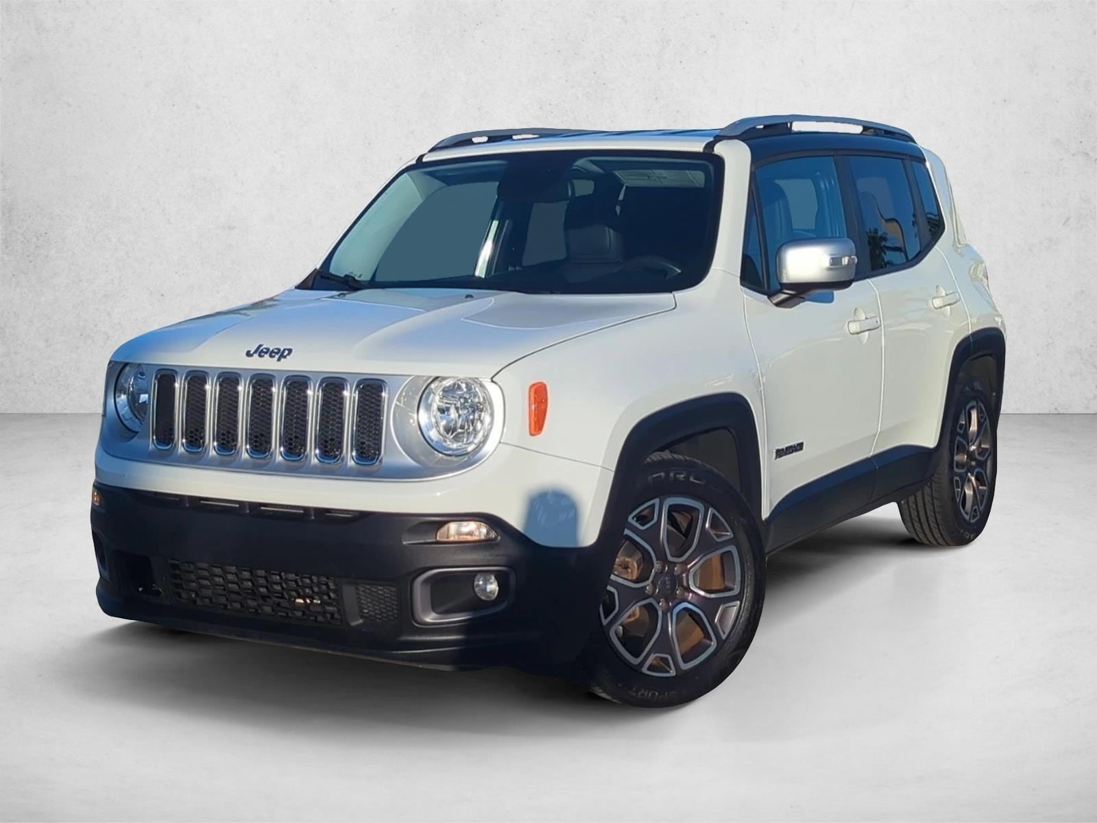 2016 Jeep Renegade Limited's photo