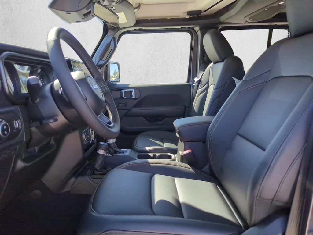 New 2026 Jeep Gladiator Sahara Truck Crew Cab