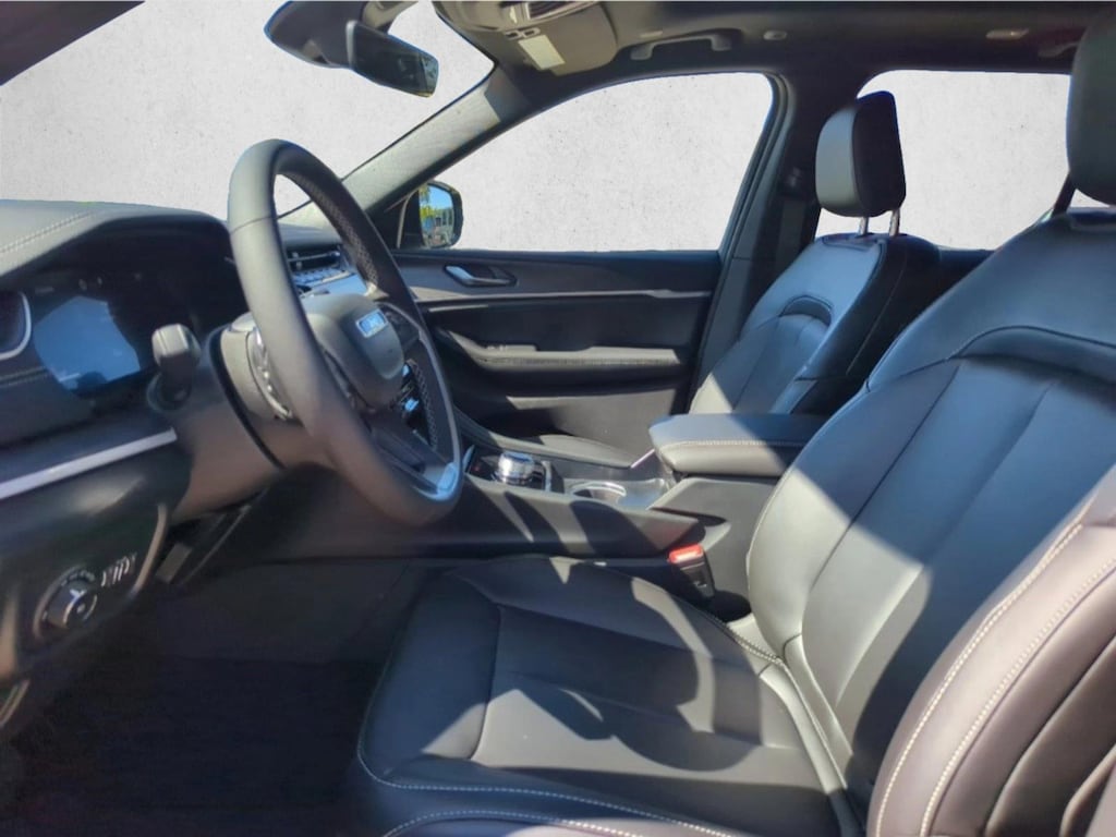 New 2025 Jeep Grand Cherokee Limited SUV