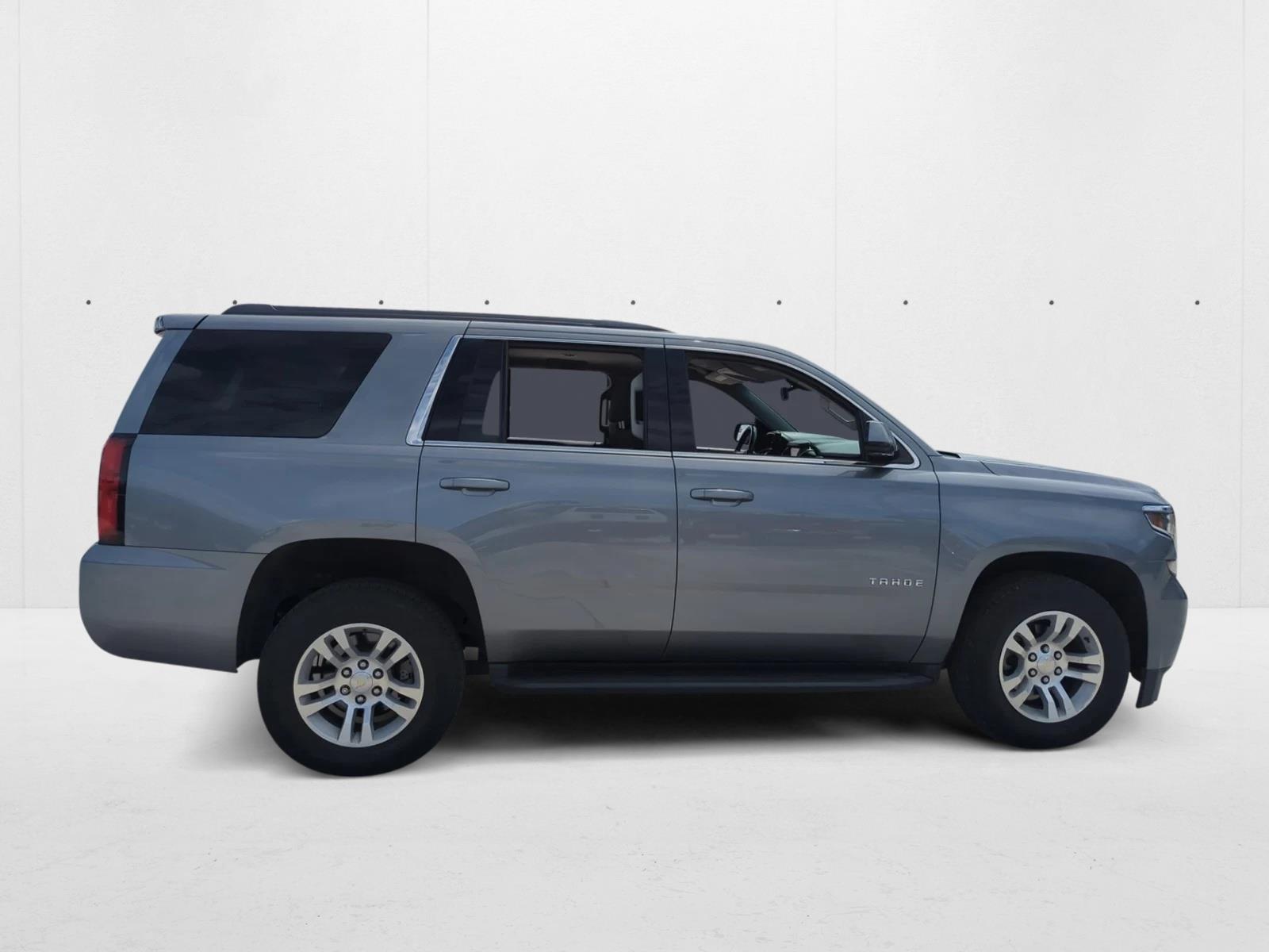 2019 Chevrolet Tahoe LS photo 3