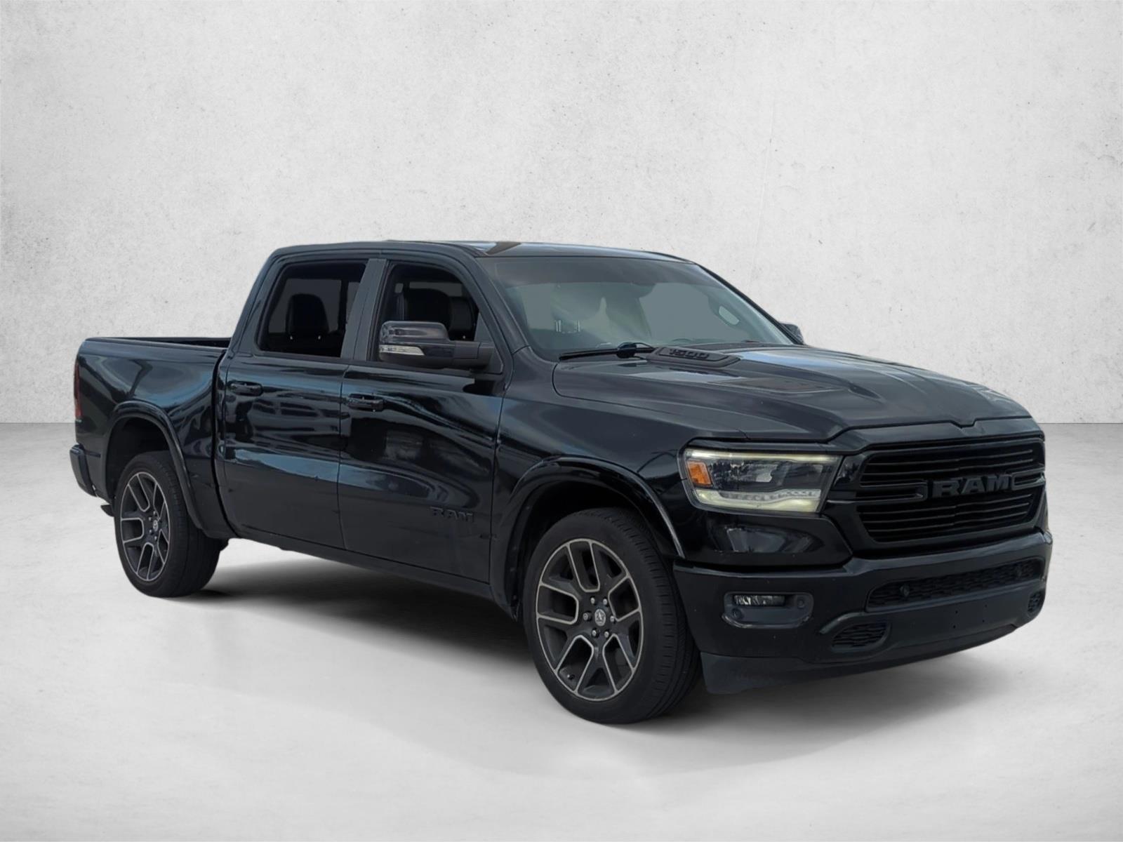 2019 Ram 1500 Laramie photo 3