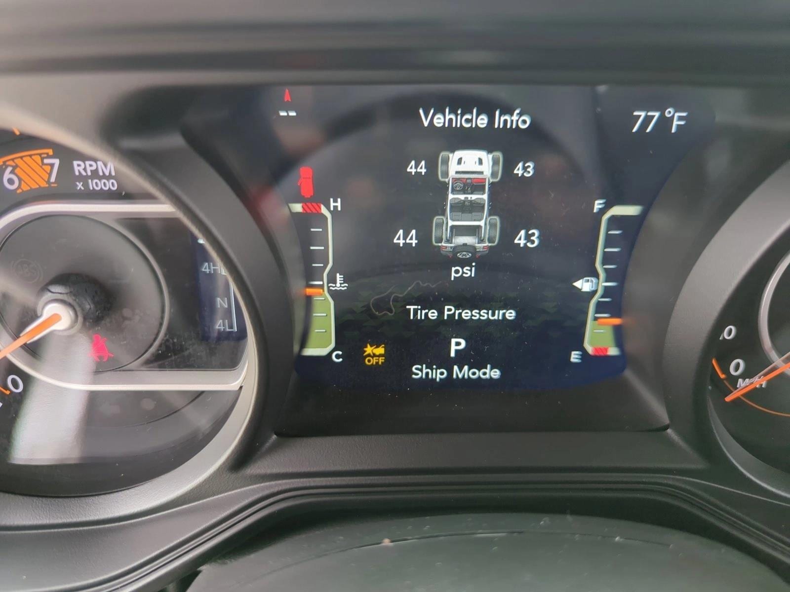 2025 Jeep Wrangler 4-Door Sahara - Photo 12