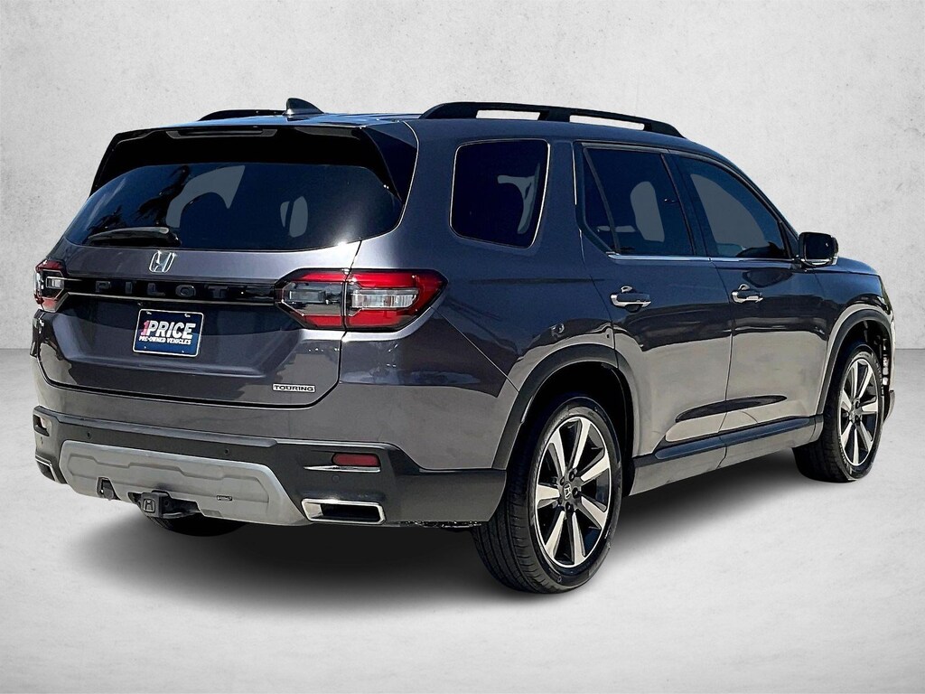 Used 2023 Honda Pilot Touring Sport Utility