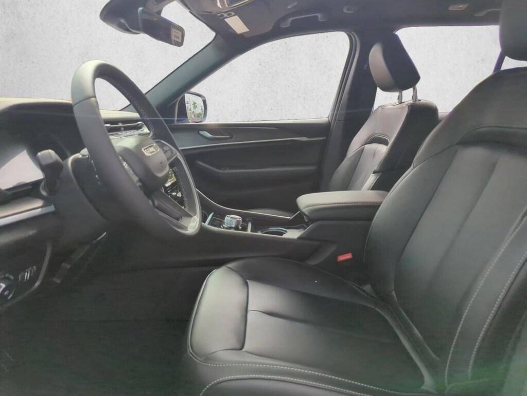 New 2025 Jeep Grand Cherokee Limited SUV
