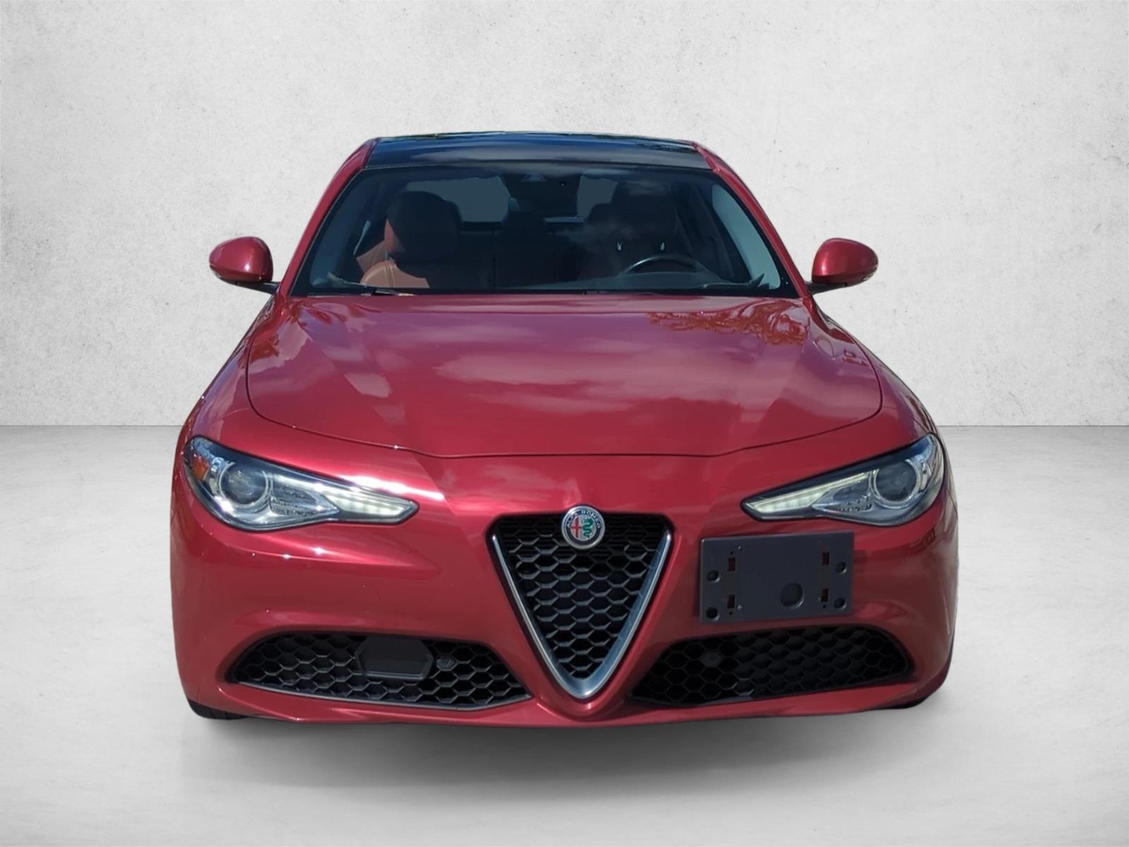 2020 Alfa Romeo Giulia Ti photo 2