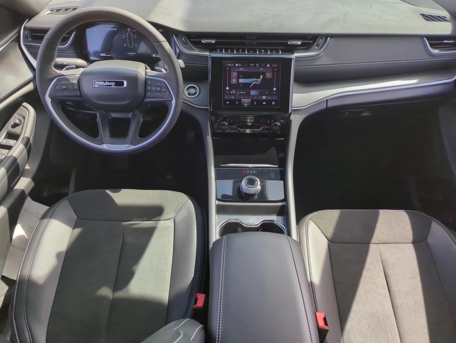 2025 Jeep Grand Cherokee L Altitude - Photo 16