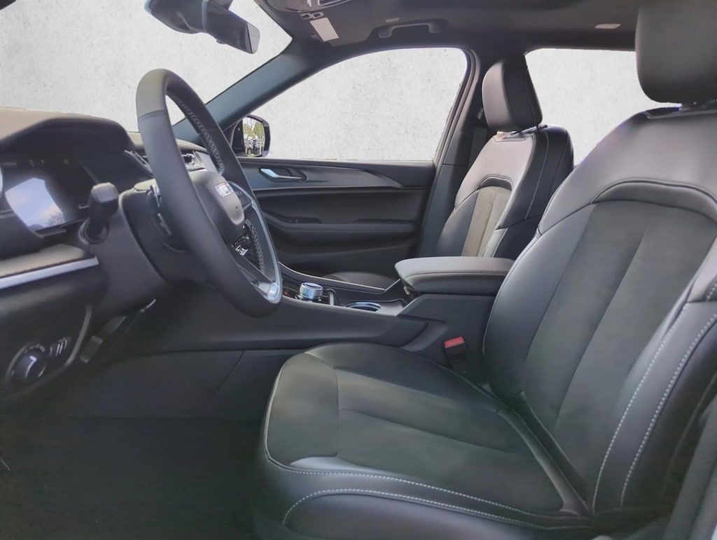 New 2025 Jeep Grand Cherokee Altitude X SUV