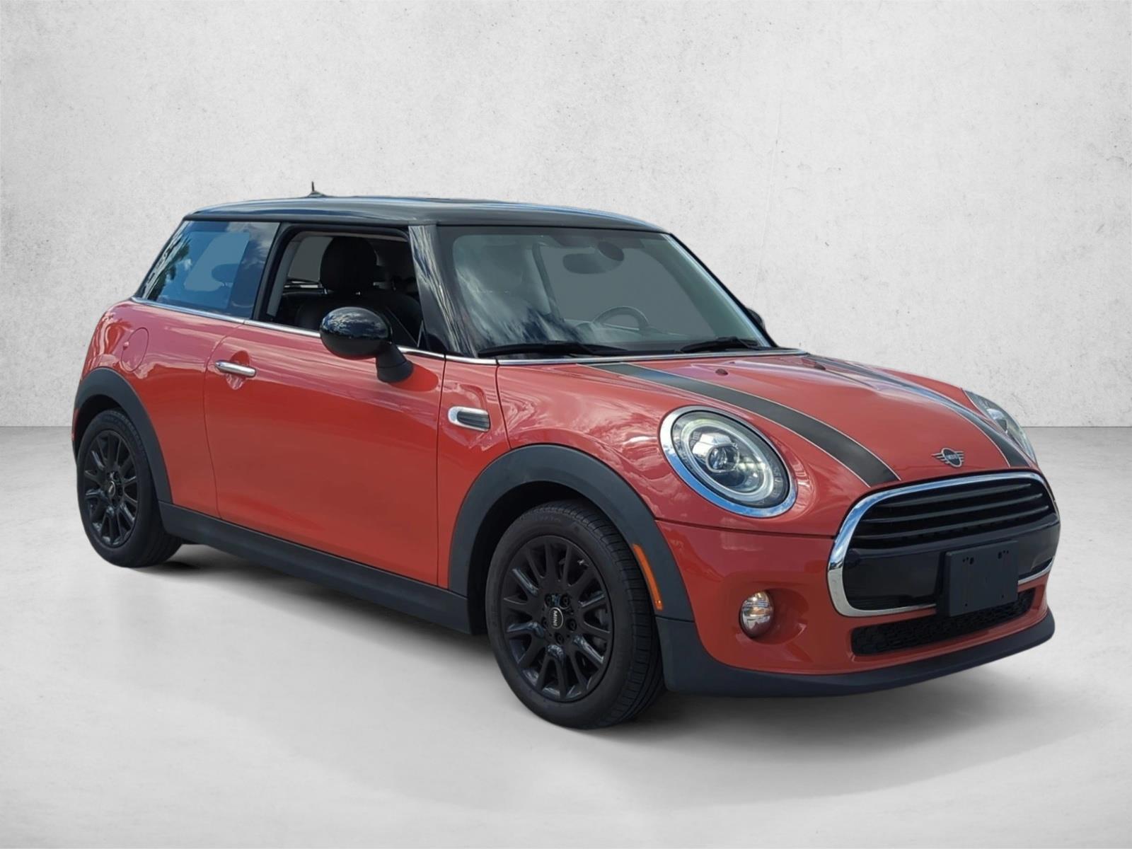 2019 Mini Cooper 2 Door Hardtop photo 3