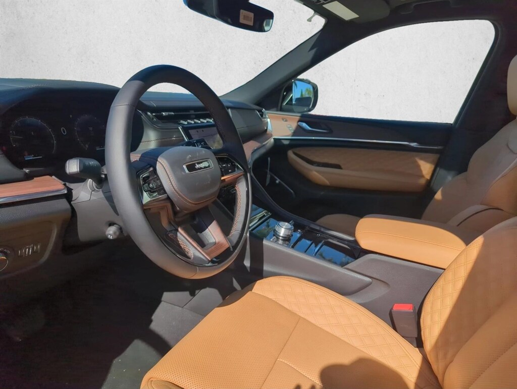 New 2025 Jeep Grand Cherokee Summit SUV