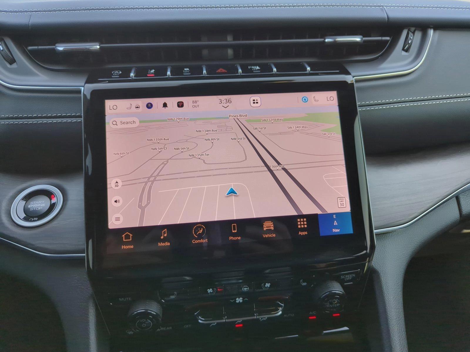 2025 Jeep Grand Cherokee Overland - Photo 15