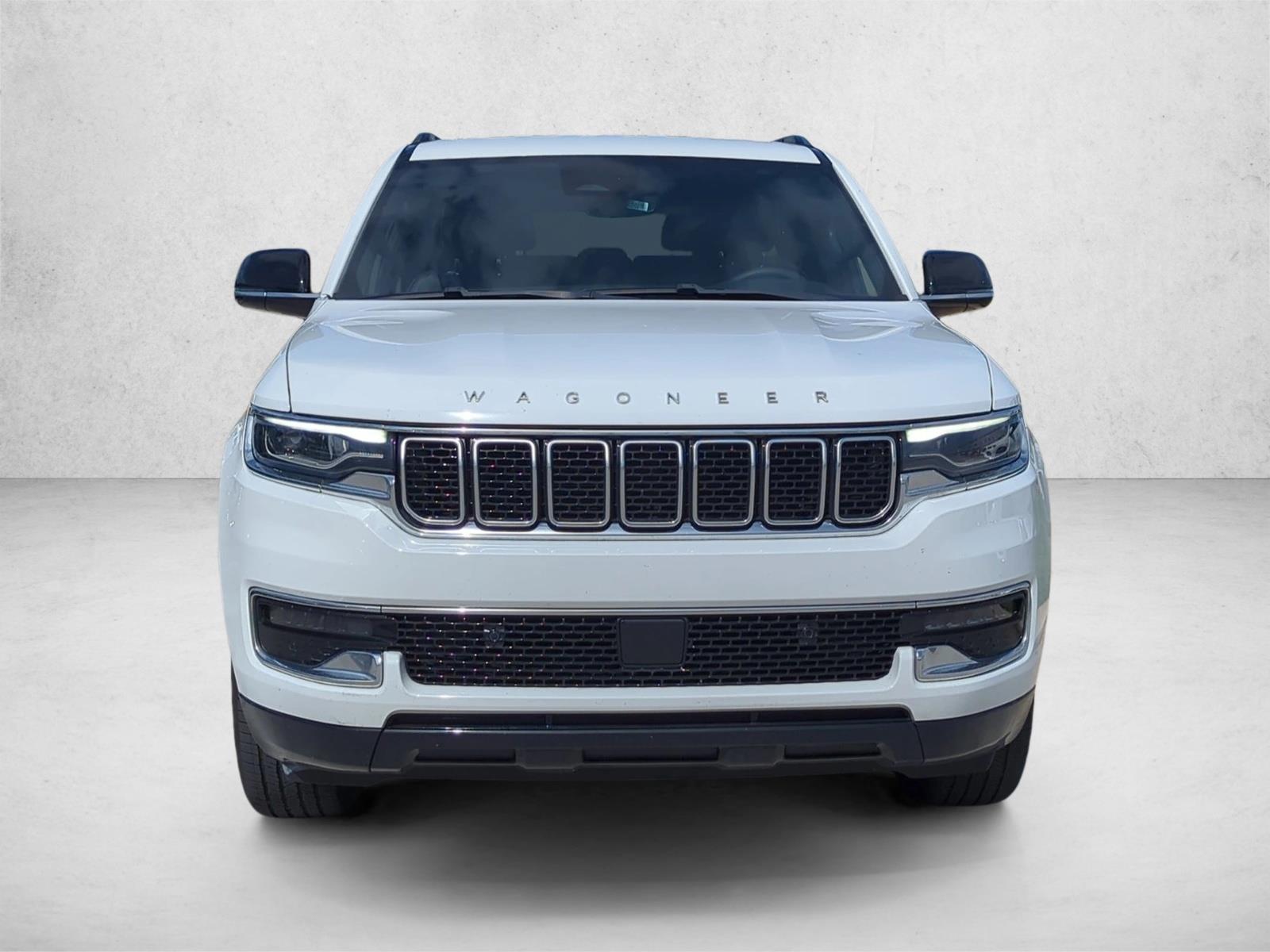 2024 Jeep Wagoneer Base photo 2