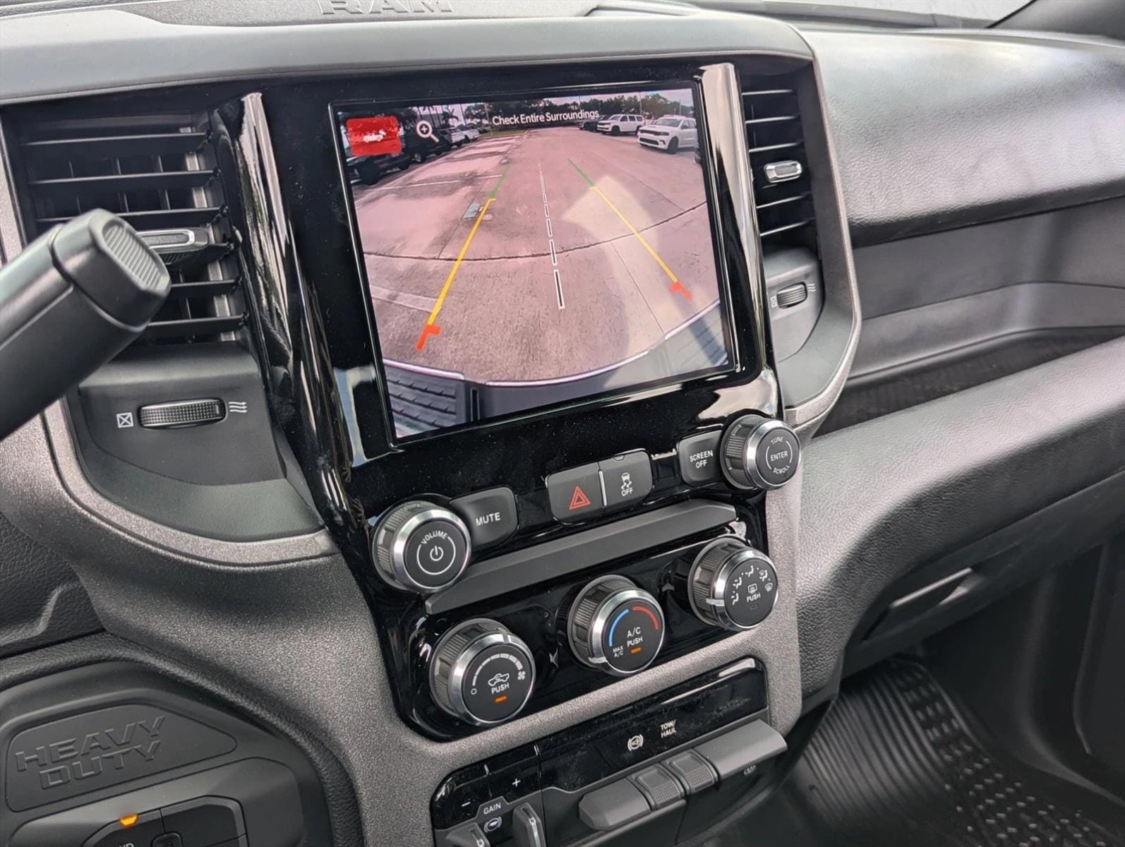 2025 RAM 1500 Tradesman - Photo 14