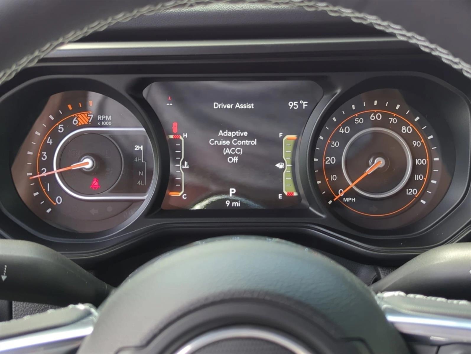 2025 Jeep Wrangler 4-Door Sahara - Photo 12