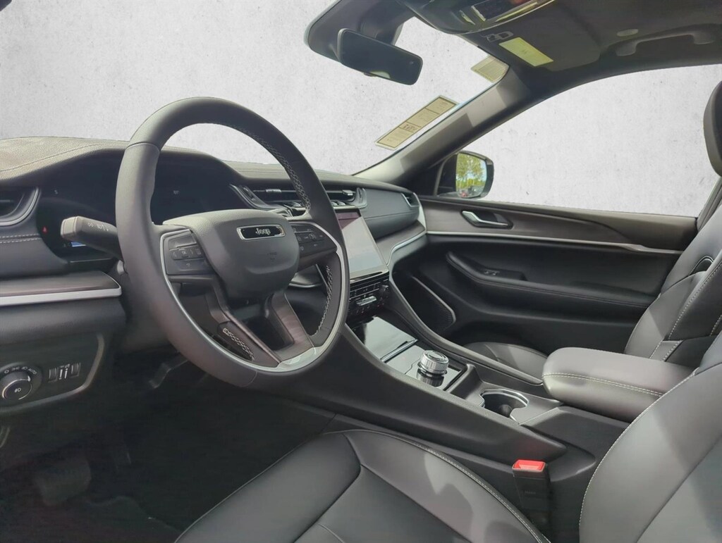 New 2025 Jeep Grand Cherokee Limited SUV