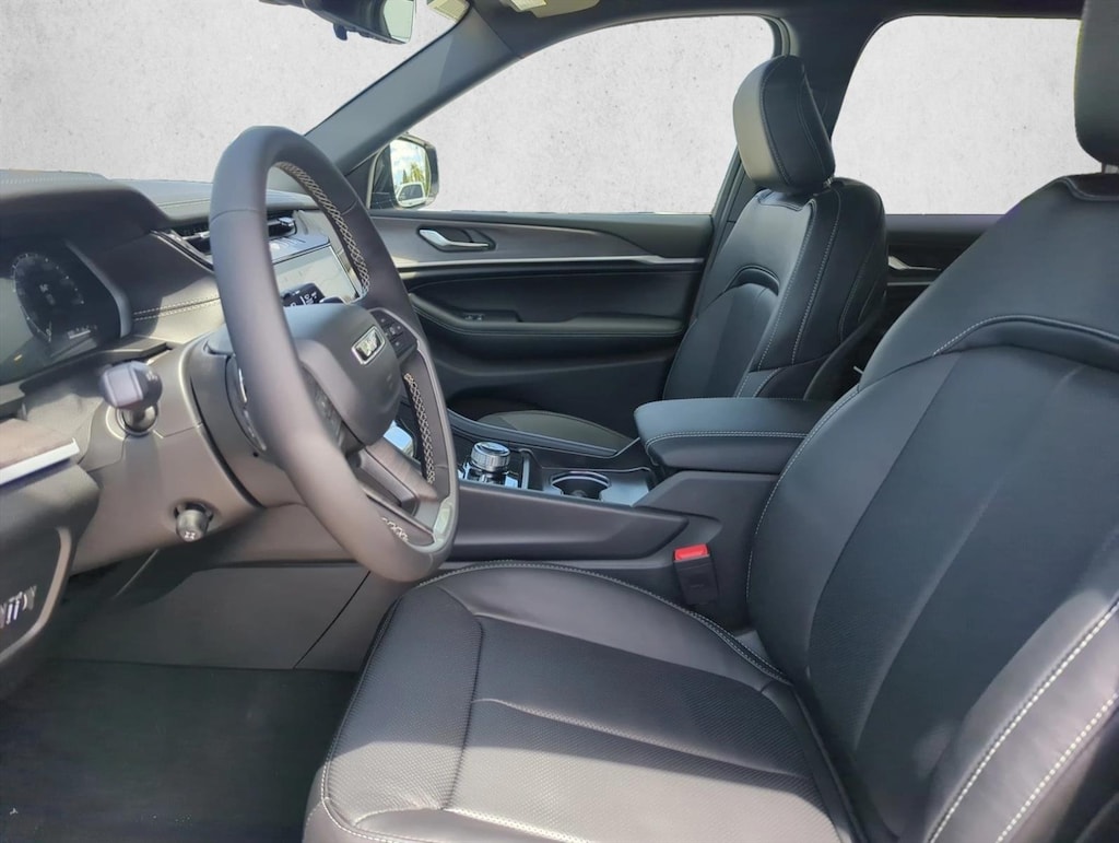 New 2026 Jeep Grand Cherokee L Limited Reserve SUV