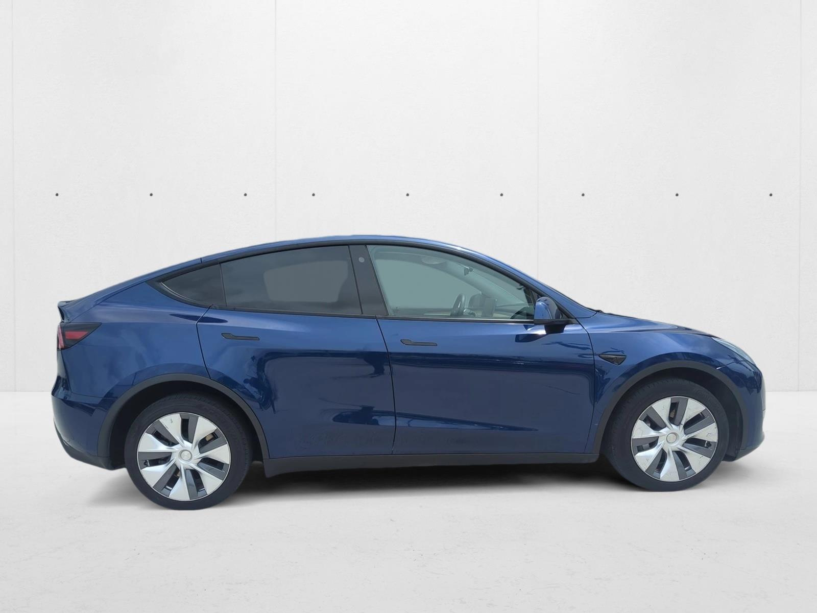 2023 Tesla Model Y Long Range photo 4