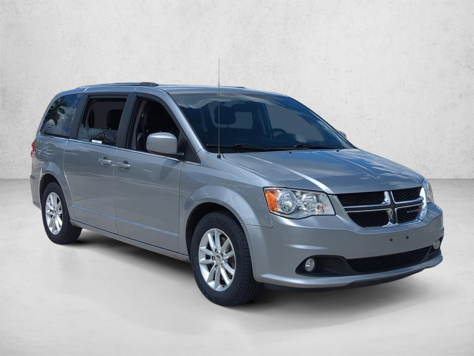 2019 Dodge Grand Caravan SXT photo 3