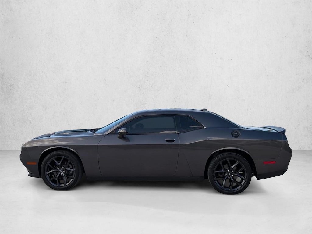 Used 2019 Dodge Challenger SXT 2dr Car