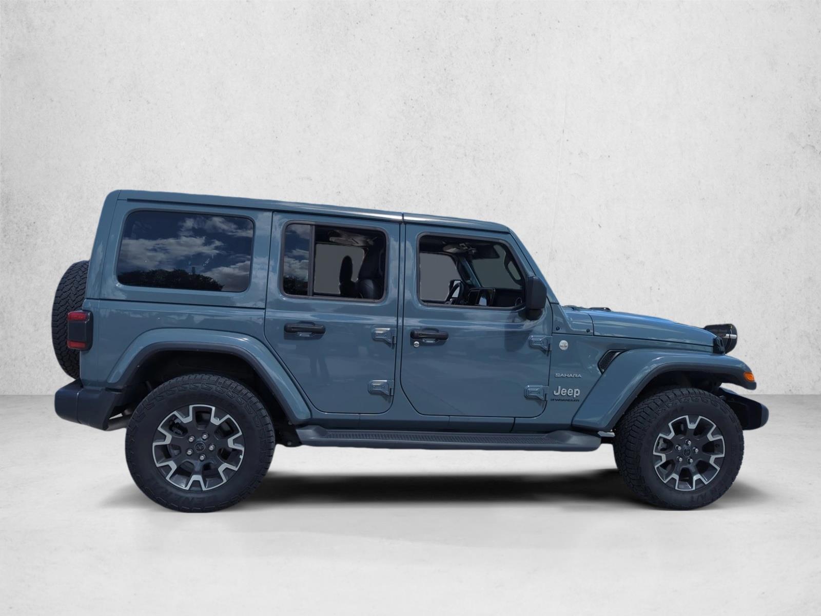 2024 Jeep Wrangler Sahara Sport photo 4