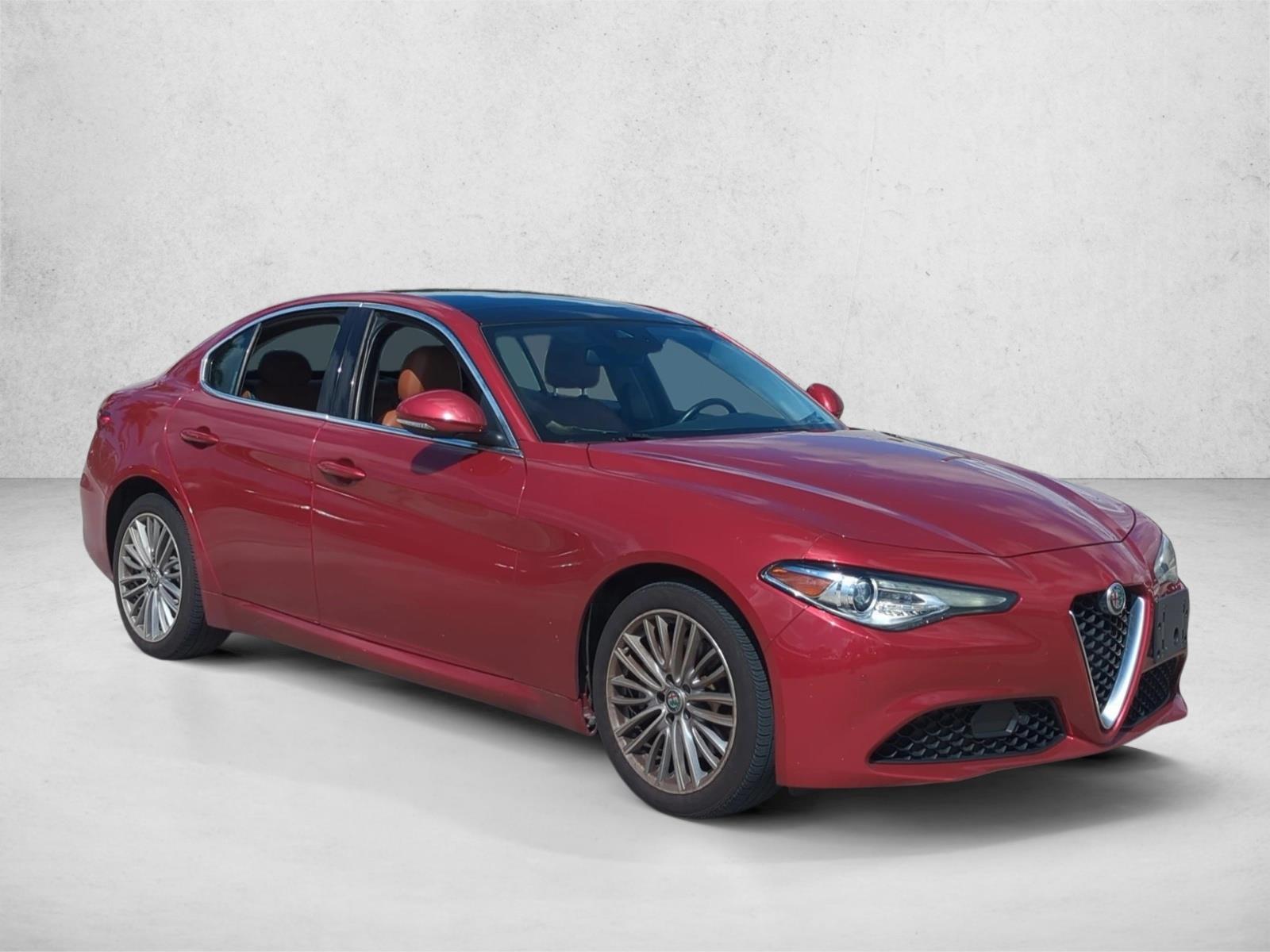 2020 Alfa Romeo Giulia Ti photo 3