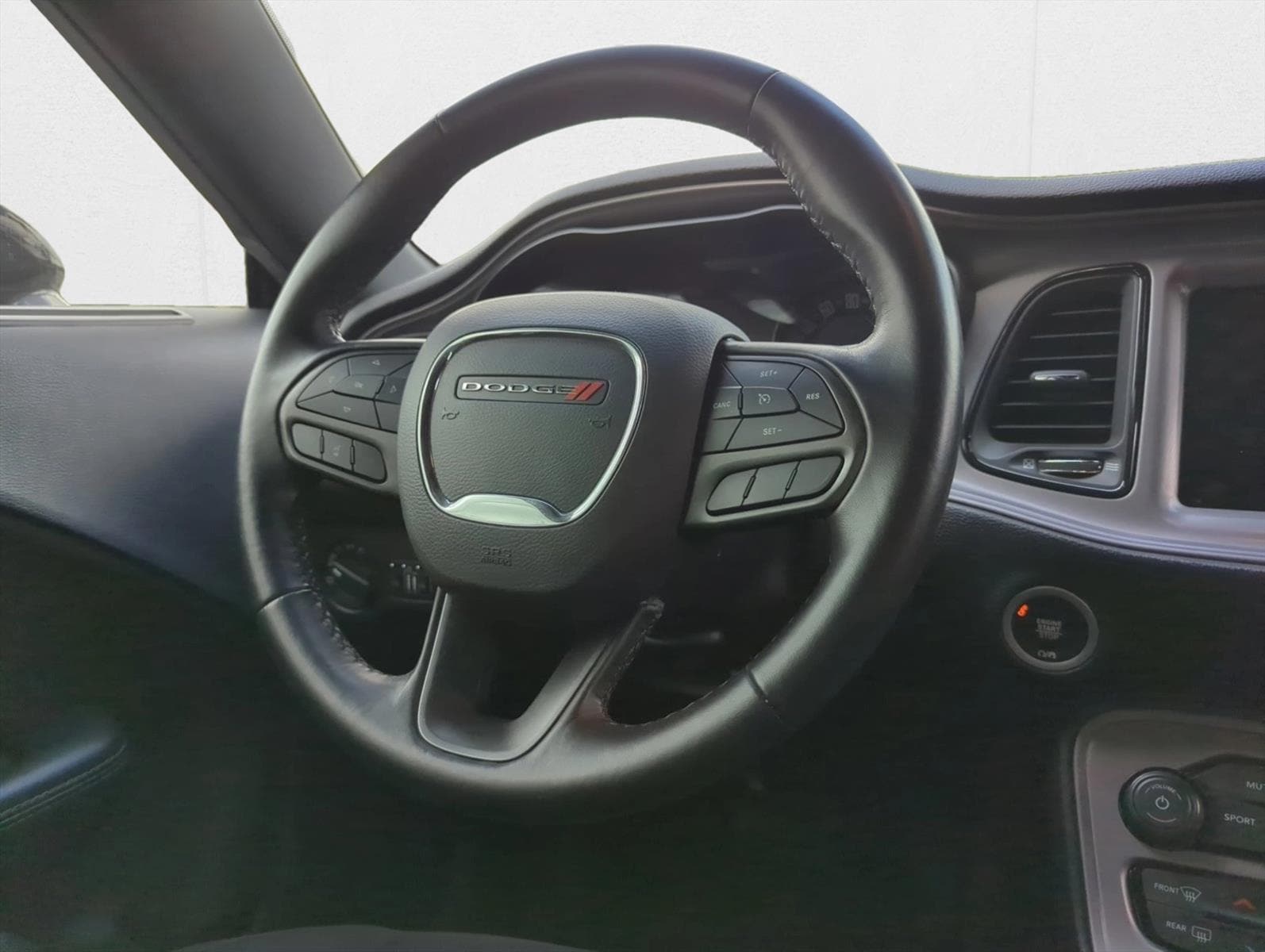 2023 Dodge Challenger GT photo 5