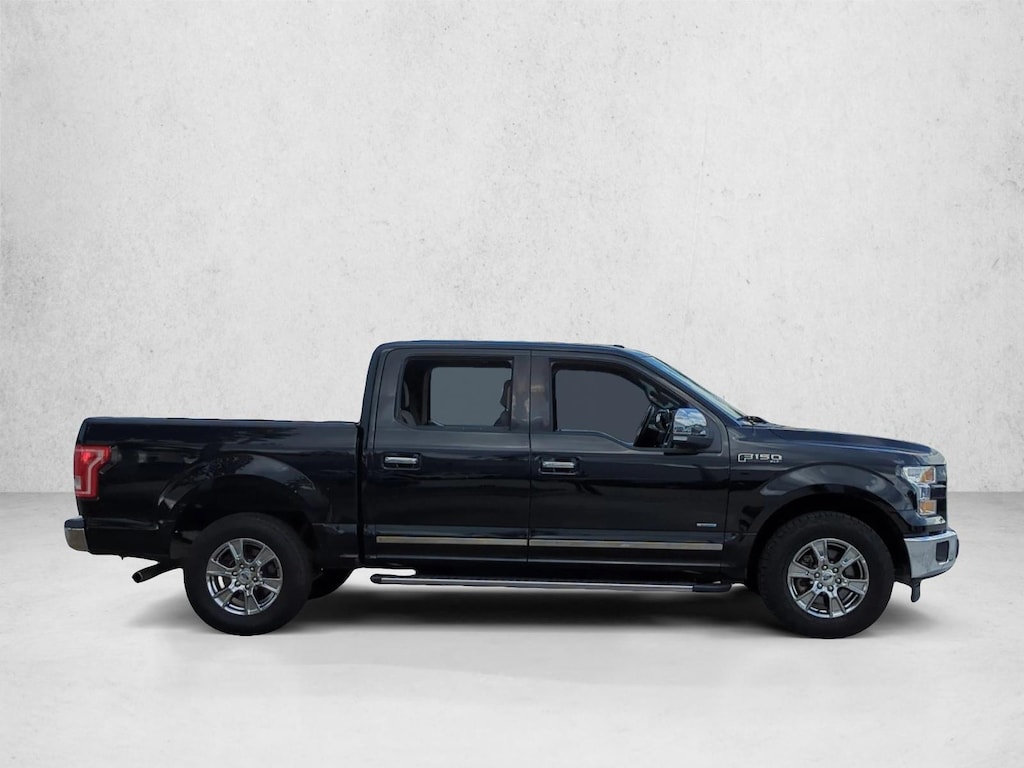 Used 2017 Ford F-150 XLT Crew Cab Pickup