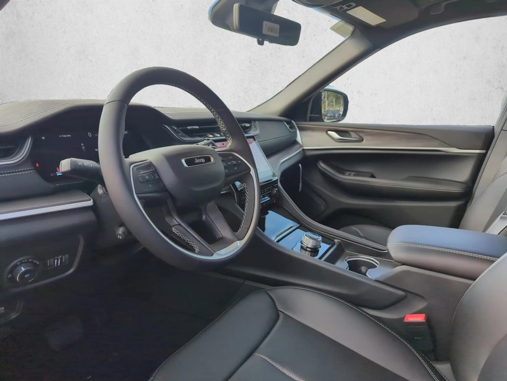 New 2025 Jeep Grand Cherokee Limited SUV