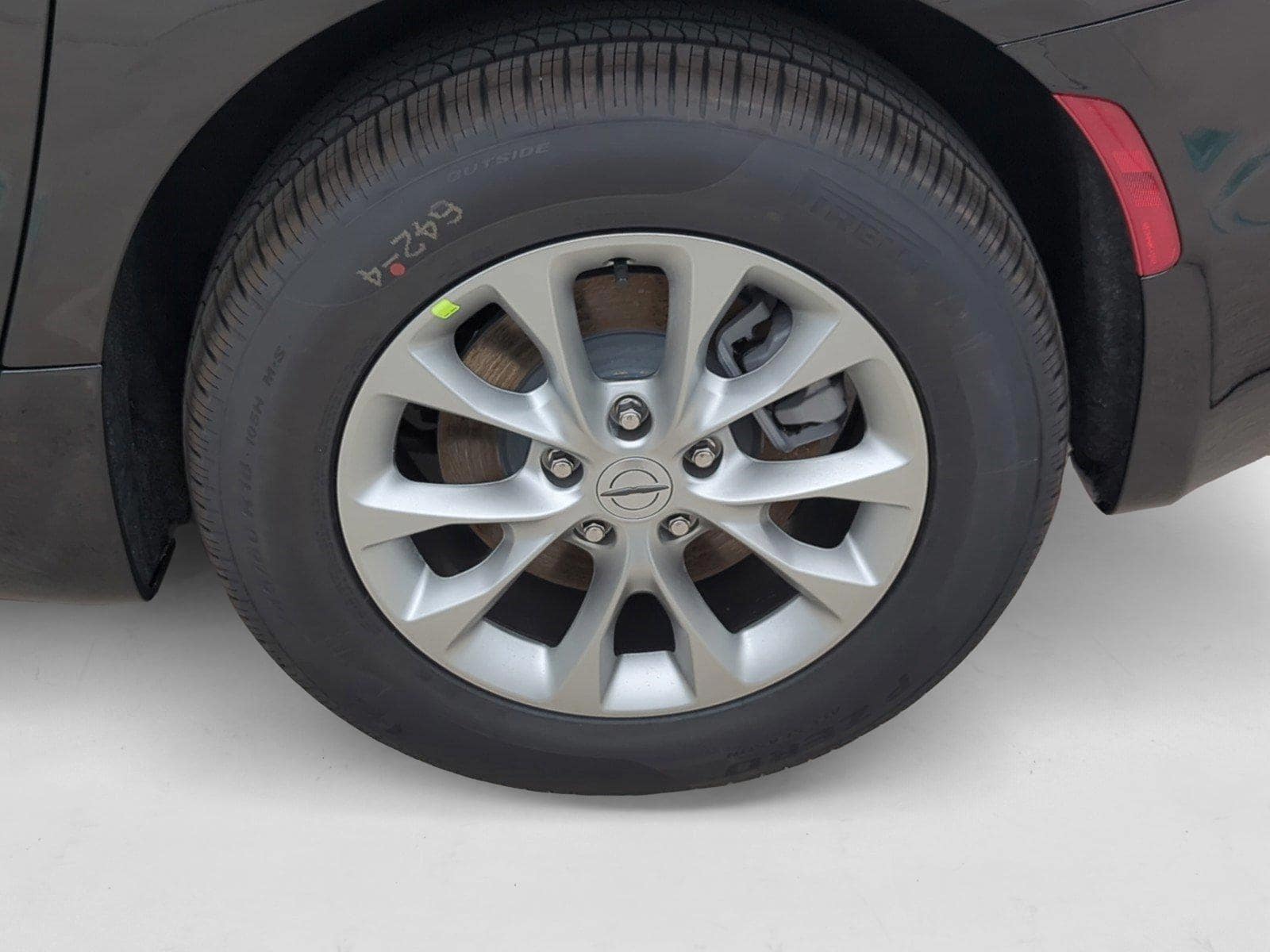 2025 Chrysler Pacifica Select - Photo 10