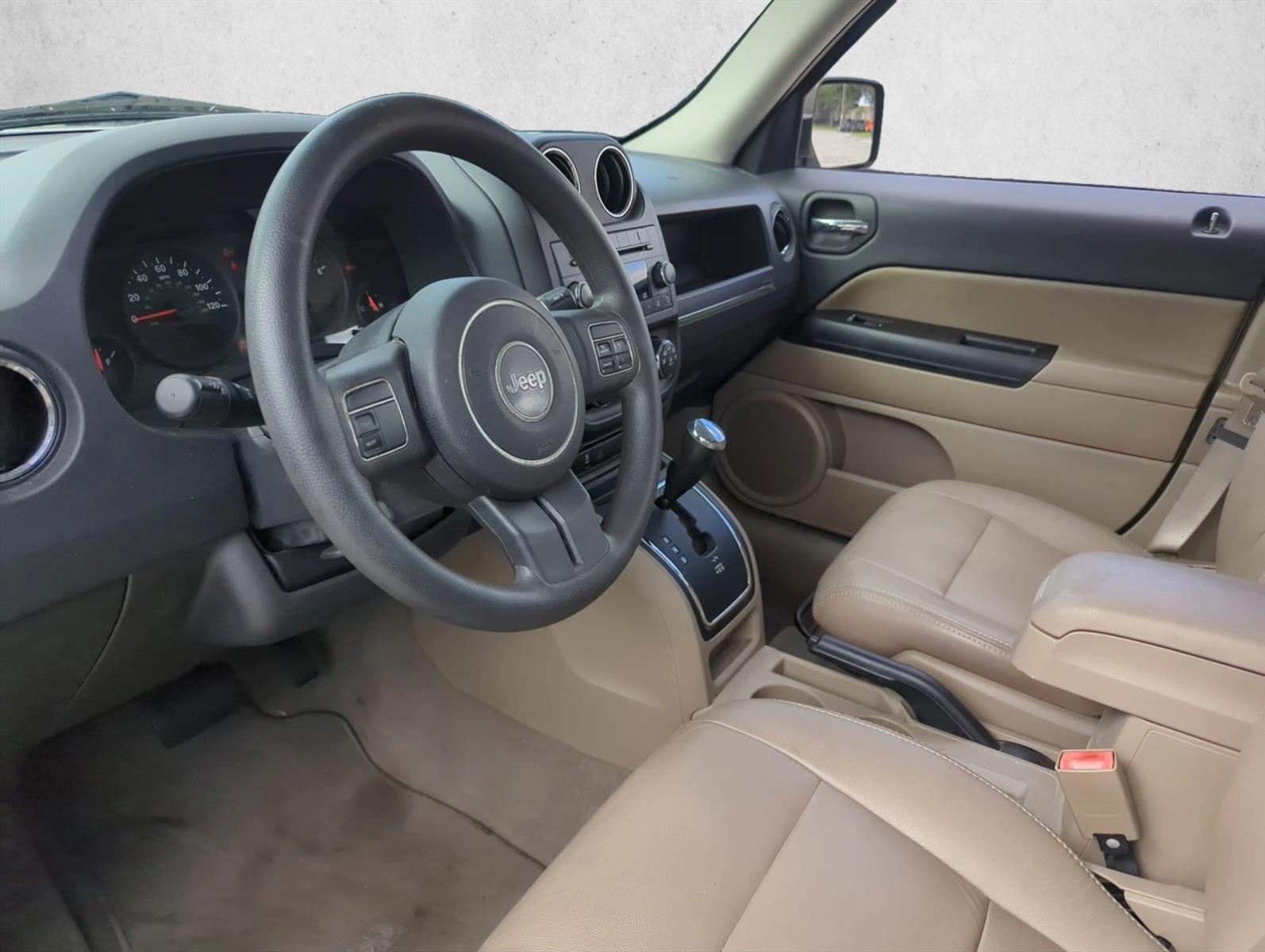 2011 Jeep Patriot Sport photo 4