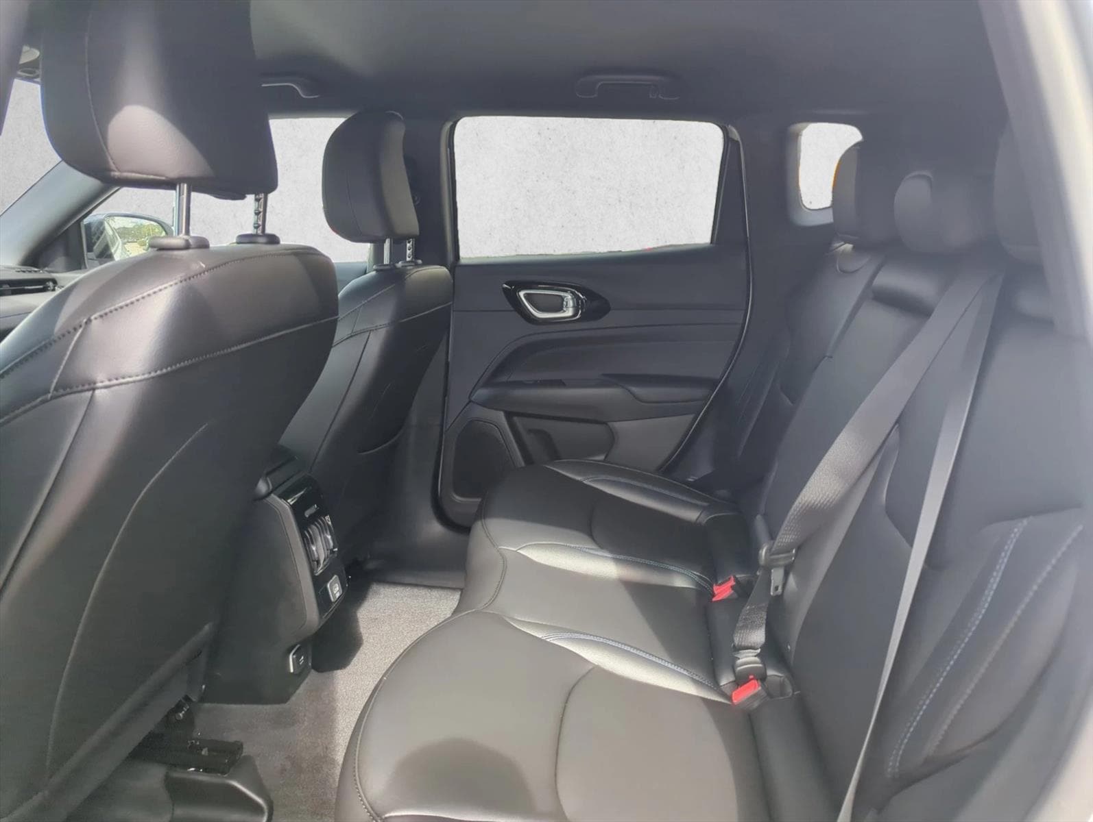 2026 Jeep Compass Limited Altitude - Photo 13