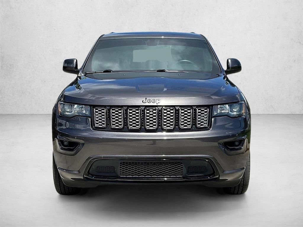 Used 2018 Jeep Grand Cherokee Altitude Sport Utility