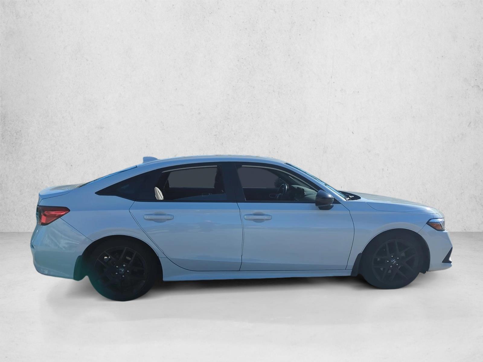 2023 Honda Civic Sport photo 4