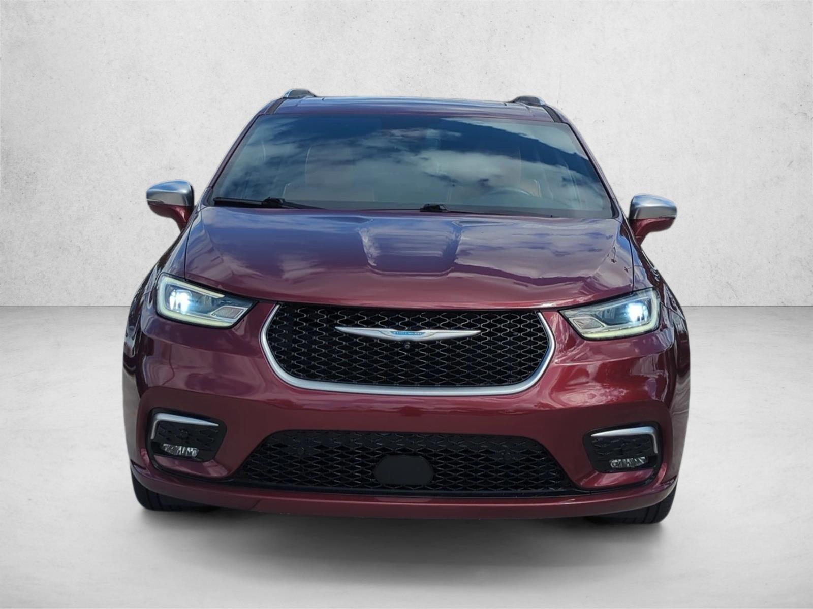 2021 Chrysler Pacifica Hybrid Pinnacle photo 2