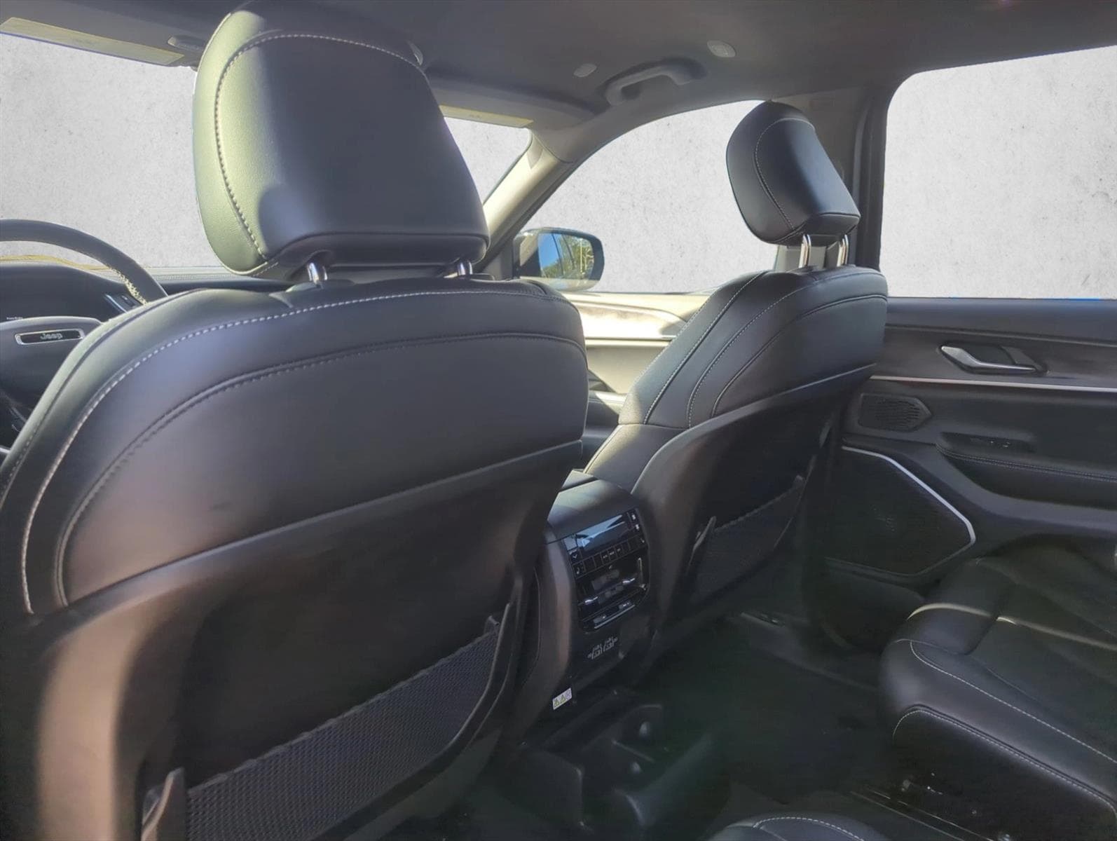 2025 Jeep Grand Cherokee L Limited - Photo 17